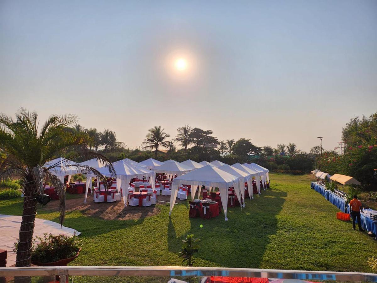 Paradise Village Beach Resort Calangute Esterno foto