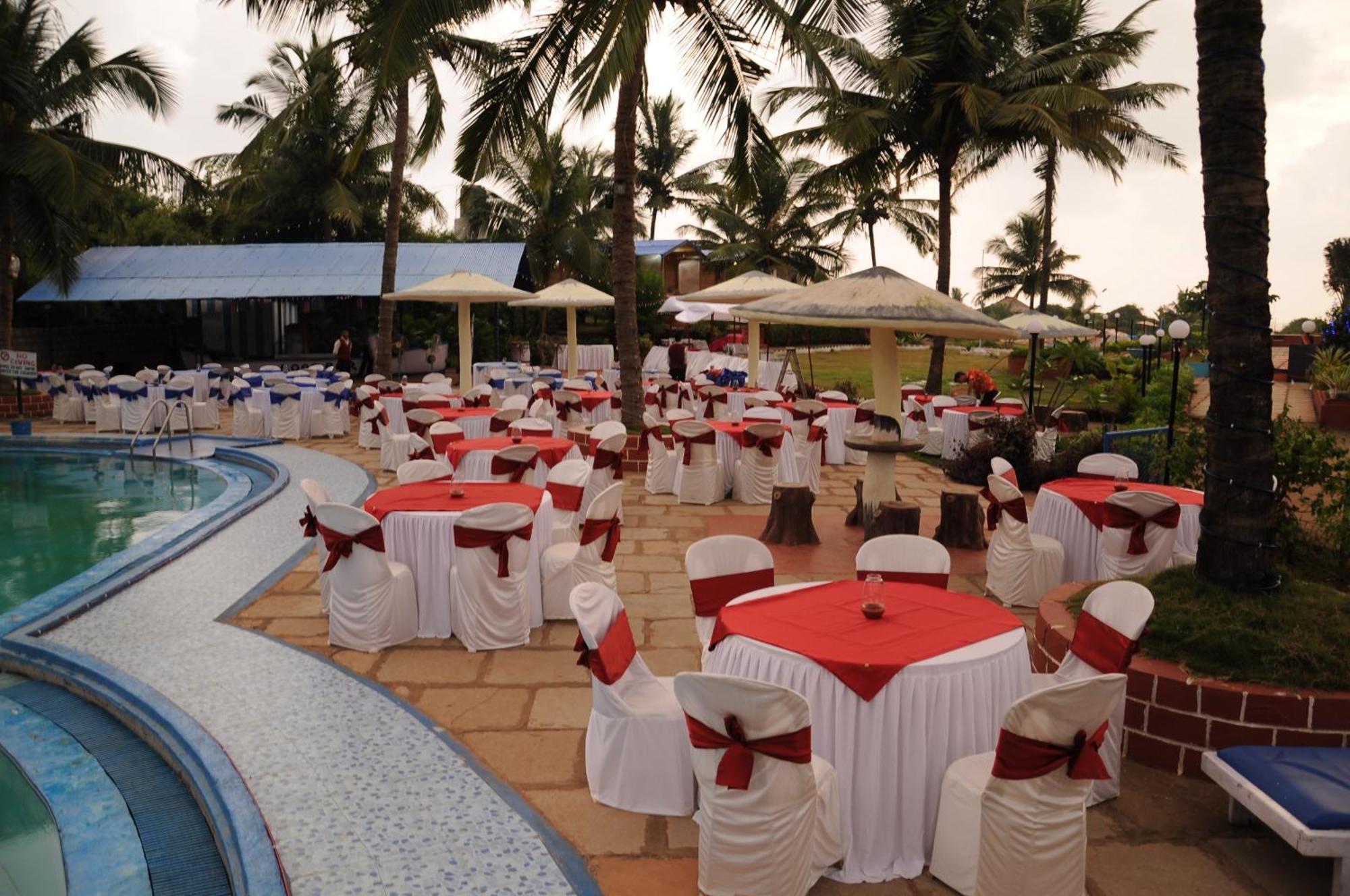 Paradise Village Beach Resort Calangute Esterno foto