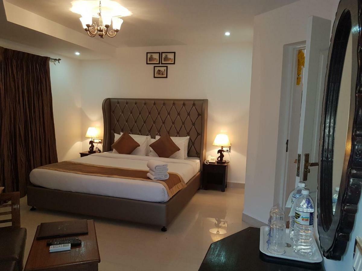 Paradise Village Beach Resort Calangute Esterno foto